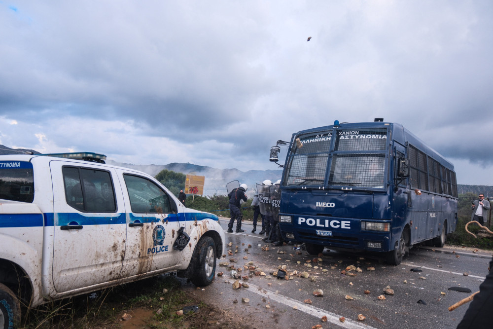 Αγρότες - Χανιά: ο πρόεδρος των κτηνοτρόφων ζητεί συγγνώμη για τους τραυματισμούς αστυνομικών