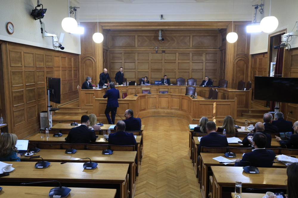 Ξεσπάθωσε η Συρεγγέλα κατά Κωνσταντοπούλου: «Έξι φορές το ίδιο ψέμα»