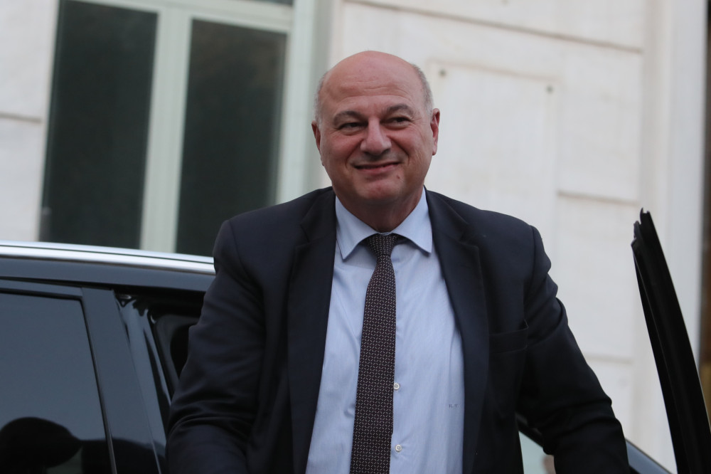 Σε εξέλιξη η συνάντηση Χατζηδάκη και Τσιάρα με αγρότες της Κρήτης (photos)