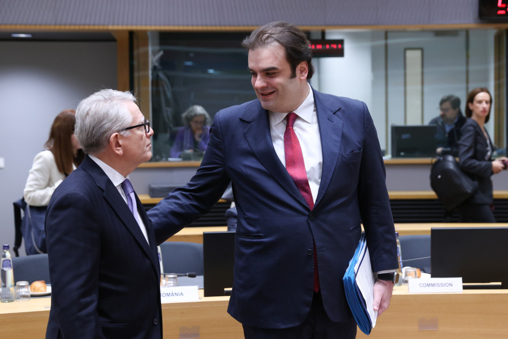 Συγχαρητήρια στον Κυριάκο Πιερρακάκη από τους συναδέλφους του στο Ecofin (photos)