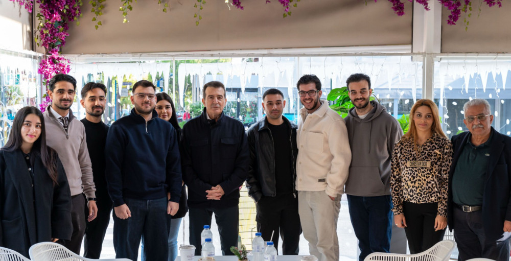 Συνάντηση Μιχάλη Χρυσοχοΐδη με νέους τσιγγάνους ενεργούς πολίτες στην Αγία Βαρβάρα (photos)