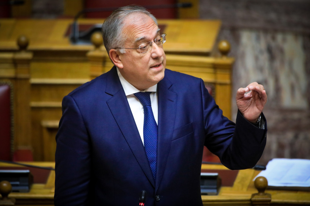 Πυρ ομαδόν στη Βουλή από τον Τάκη Θεοδωρικάκο προς τον ΣΥΡΙΖΑ