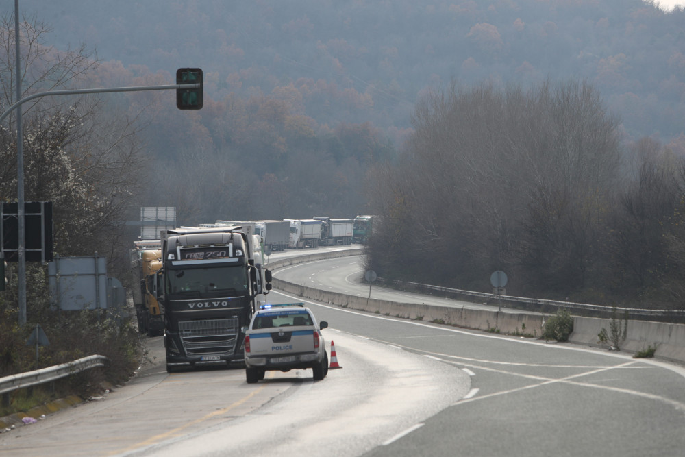 ΕΛΑΣ: «Ψευδείς» οι αναφορές για ολική διακοπή κυκλοφορίας στο Εθνικό Δίκτυο