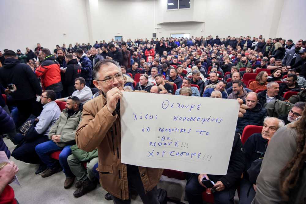 Παύλος Μαρινάκης: «Ναι στον διάλογο, χωρίς ταλαιπωρία της κοινωνίας» - «Όχι» λένε οι αγρότες