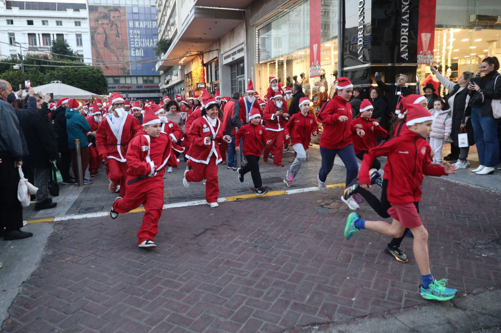 Αθήνα: Κλειστό το κέντρο αύριο λόγω του «Athens Santa Run 2025»