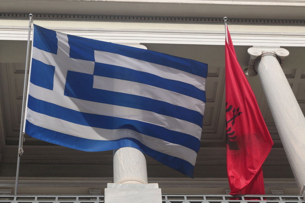 Ευρώπη μέσω Ελληνικής Μειονότητας για την Αλβανία