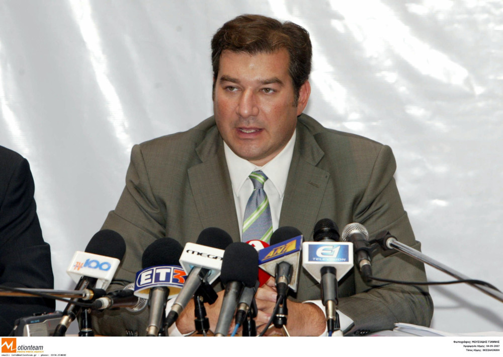 Νίκος Καραχάλιος: «Να μην ειρωνεύεται η κα Καρυστιανού γιατί ξέρουμε τον μεταφραστή της» (video)