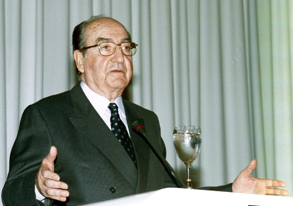 Σαν σήμερα το 1990... γεννήθηκε η «Ώρα του Πρωθυπουργού»