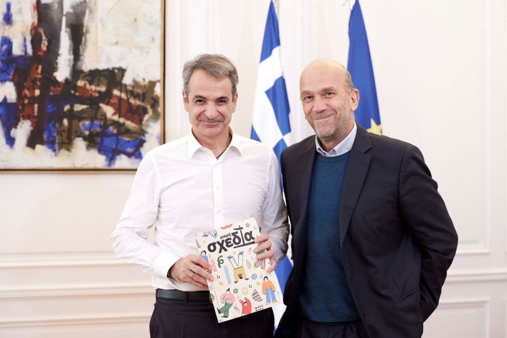 Συνάντηση του Κυριάκου Μητσοτάκη με τον Χρήστο Αλεφάντη, ιδρυτή του περιοδικού δρόμου «Σχεδία» (photos)