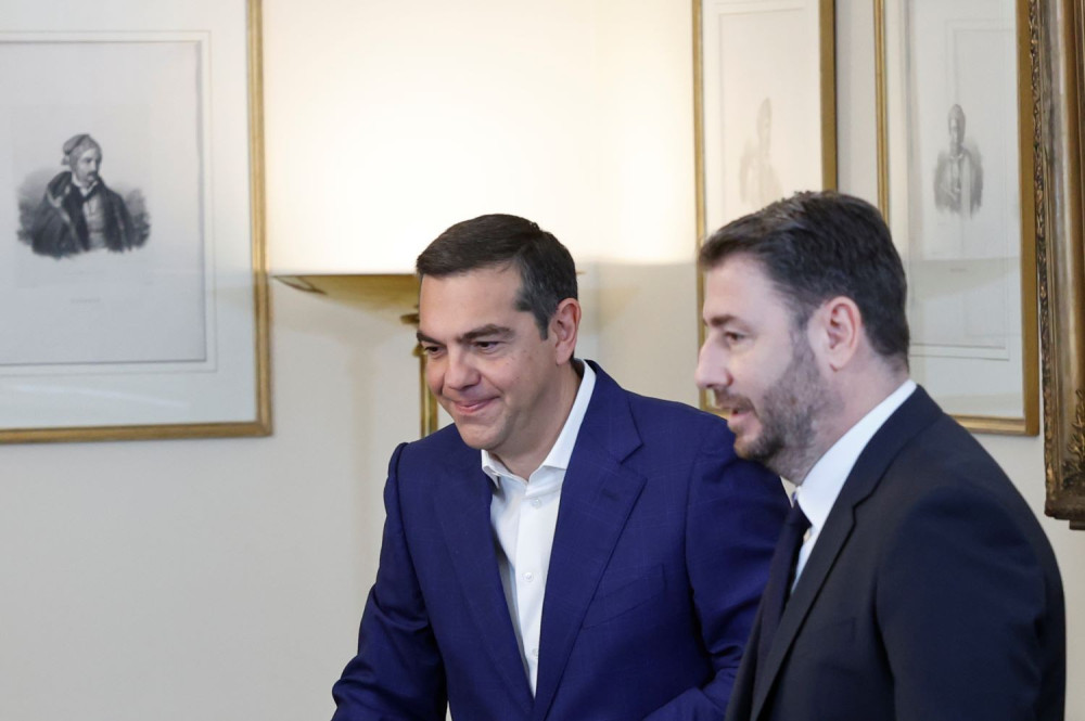 Ανδρουλάκης-Τσίπρας: κατά φαντασίαν πρωταγωνιστές που κινδυνεύουν να γίνουν κομπάρσοι