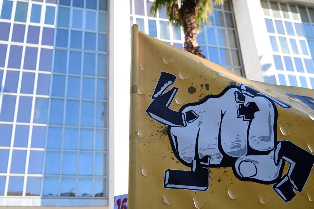 Καταπέλτης η εισαγγελέας στη δίκη της Χρυσής Αυγής: «Κίνητρό τους το φυλετικό μίσος»