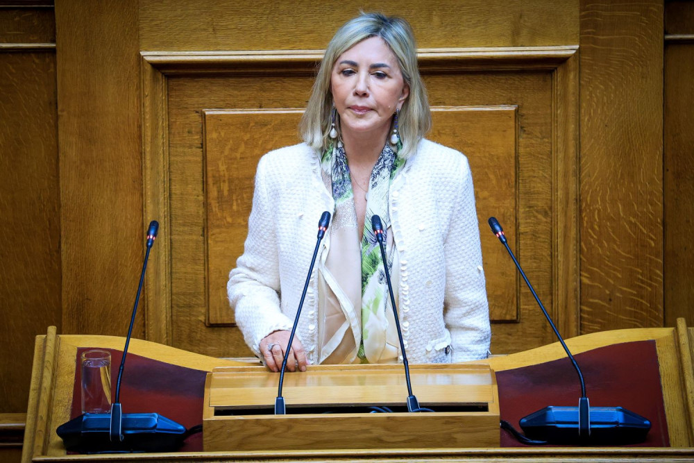 Ζέττα Μακρή: Ο Δημήτρης Μαρέδης με εκβίαζε να του καταβάλλω χρήματα για να μη με συκοφαντεί