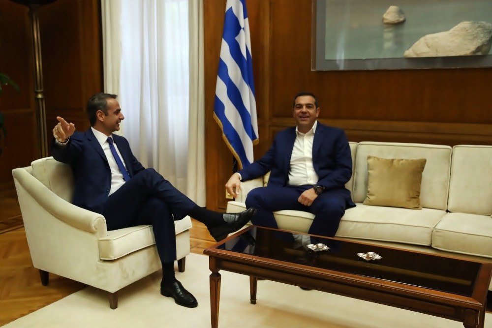 Τα κλαψουρίσµατα του Αλέξη Τσίπρα στον Κυριάκο Μητσοτάκη