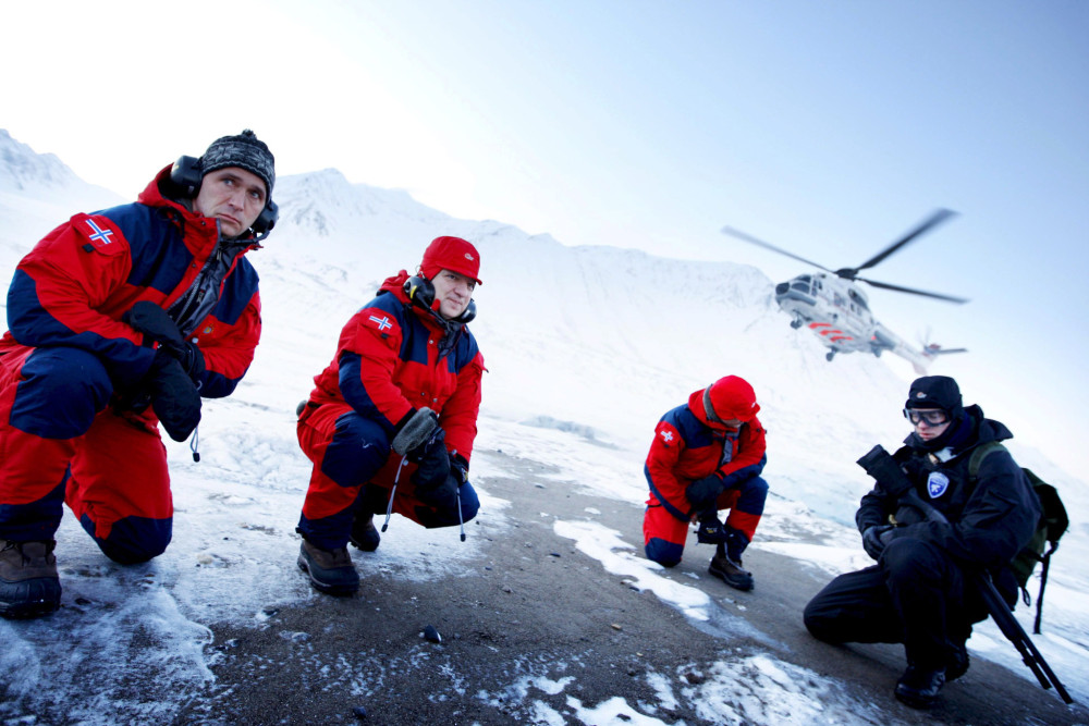 Αρκτική Φρουρά: το νέο μέτωπο της Δύσης απέναντι στη Ρωσία - Οι τρεις «αναγνώσεις» των προθέσεων Τραμπ για τη Γροιλανδία