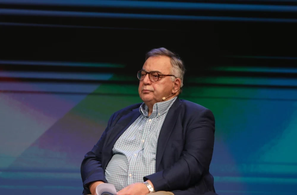 Ο Νίκος Χριστοδουλάκης εκθέτει τον Ανδρουλάκη για τα μπλόκα των αγροτών