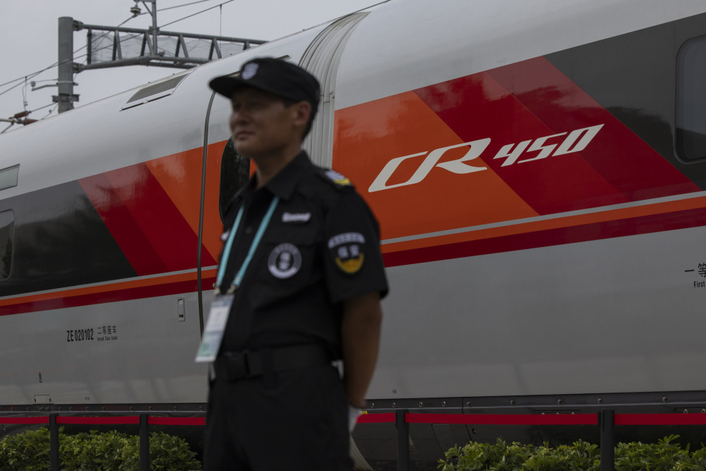 Κίνα: Κατασκευαστικό θαύμα σε χρόνο-ρεκόρ - Σιδηροδρομικός σταθμός έτοιμος σε 9 ώρες (video)