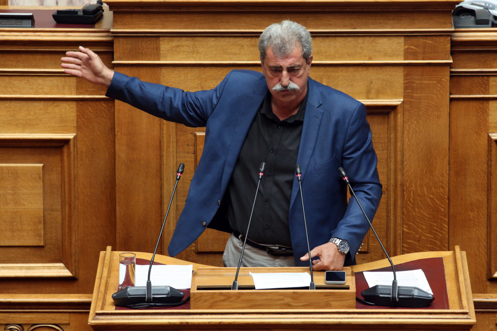 Παύλος Πολάκης: Σκληρή επίθεση στην Καρυστιανού - Ζητά ξεκάθαρη θέση από Φαραντούρη