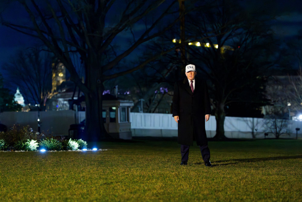 Ντόναλντ Τραμπ: Το Ιράν θέλει να διαπραγματευτεί - «Έτοιμοι για πόλεμο αλλά και για διάλογο», δηλώνει το καθεστώς