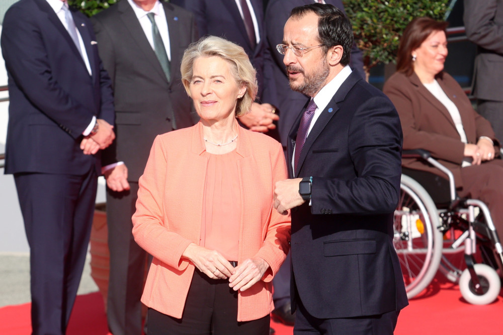 Ούρσουλα φον ντερ Λάιεν από Πράσινη Γραμμή: Απόλυτη προτεραιότητα της ΕΕ η επανένωση της Κύπρου (video)