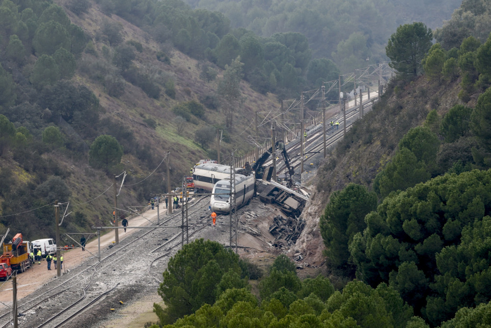 Στους 45 οι νεκροί από τη σιδηροδρομική τραγωδία στην Ισπανία