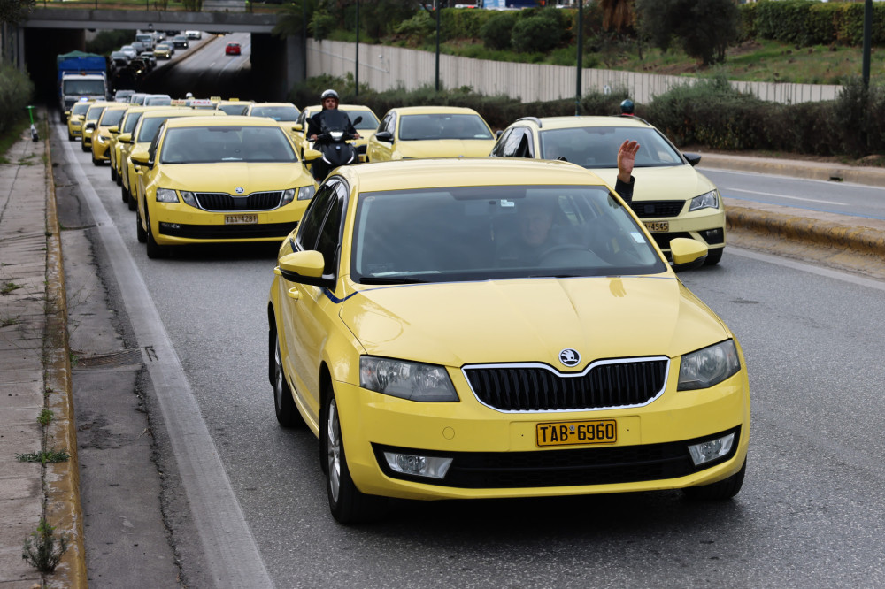 Ταξί: προκήρυξη 48ωρης απεργίας 13 και 14 Ιανουαρίου