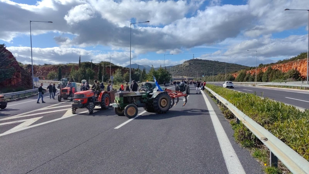 Οι αγρότες θέλουν διάλογο, δεν ανοίγουν τους δρόμους