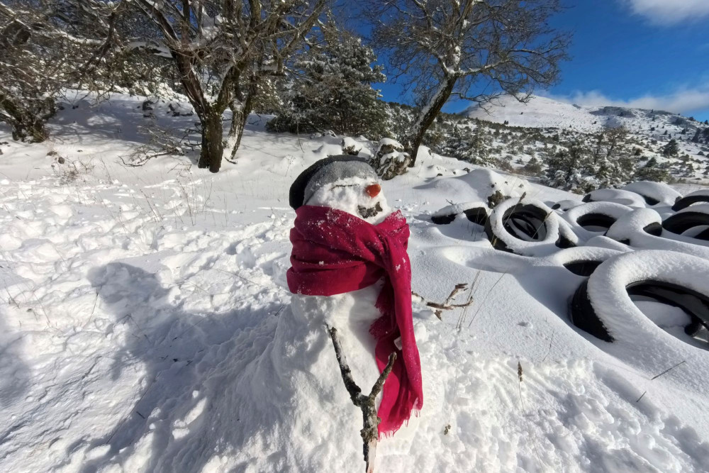 Έκτακτο δελτίο ΕΜΥ: κακοκαιρία σε όλη τη χώρα μέχρι την Πέμπτη - Πού θα χιονίσει