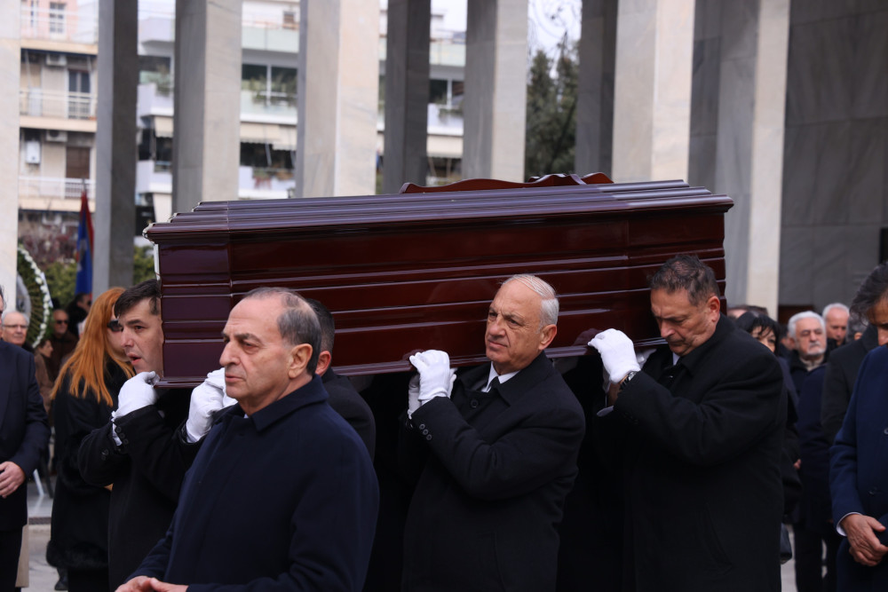 Το «τελευταίο αντίο» στο Νίκο Στασινόπουλο - Παρών ο Κυριάκος Μητσοτάκης