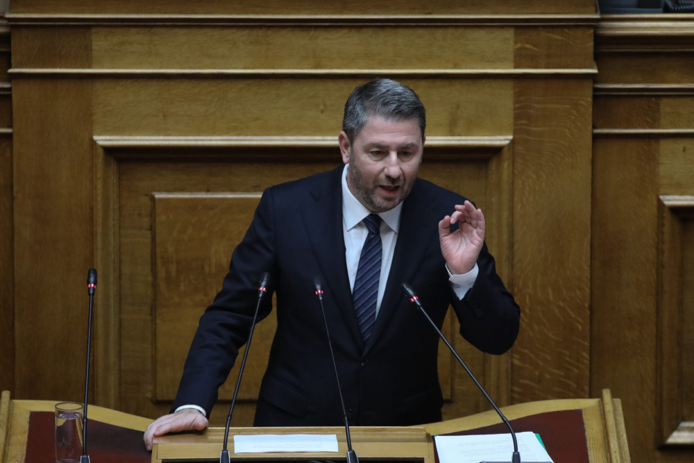 Εκτεθειμένος ο Νίκος Ανδρουλάκης: τι είπε στο Open και τι στη Βουλή για τον Φλωρίδη