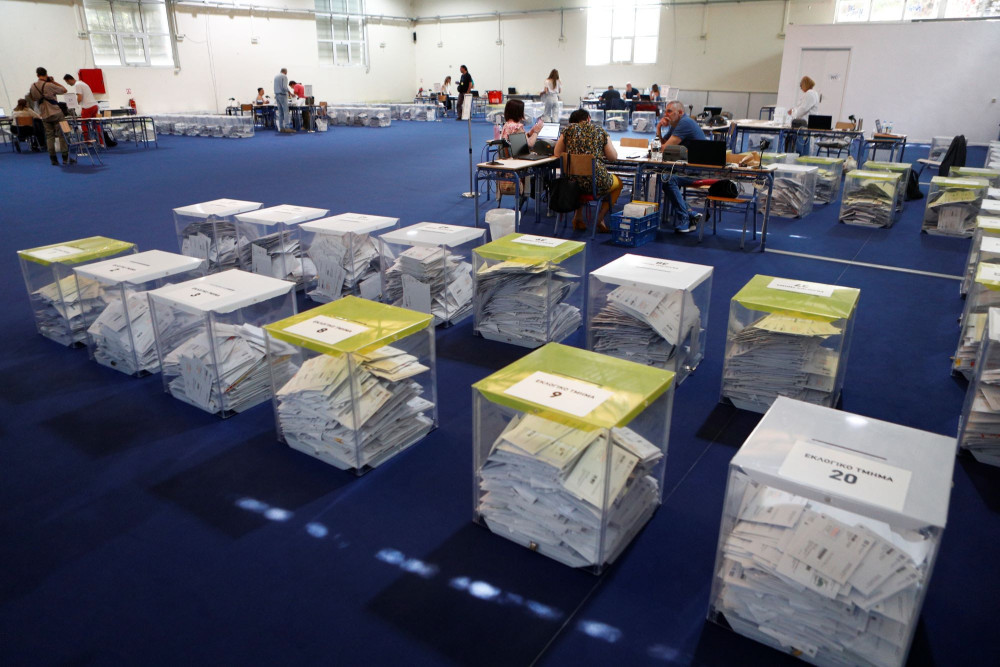 Η αντιπολίτευση προ των ευθυνών της για την επιστολική ψήφο