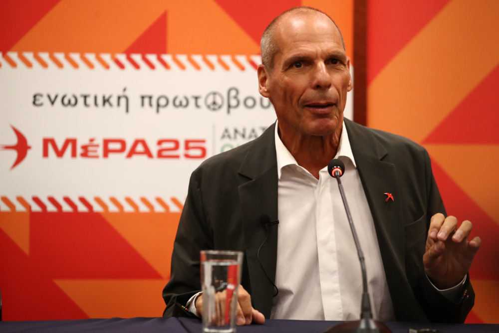 Γιάνης Βαρουφάκης: στο στόχαστρο της εισαγγελίας μετά τις δηλώσεις του για ναρκωτικά