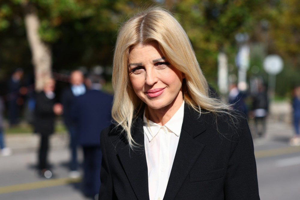 Στήριξη της οικογένειας και θωράκιση απέναντι στην έμφυλη βία στο επίκεντρο συνάντησης Κωστή Χατζηδάκη-Έλενας Ράπτη