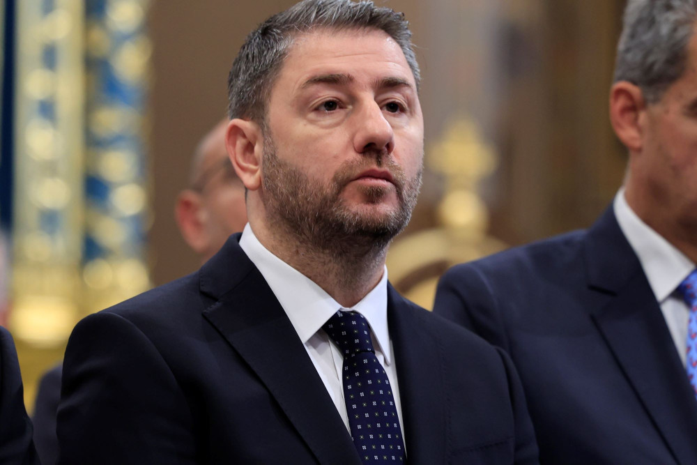 Ο Ανδρουλάκης και ο… κουβάς: δεν έχουν τελειωμό οι πολιτικές γκάφες