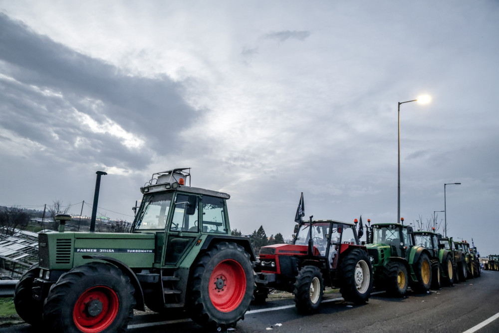Αγροτικά μπλόκα: 48ωρος αποκλεισμός δρόμων και παρακαμπτηρίων - Εισαγγελική παρέμβαση