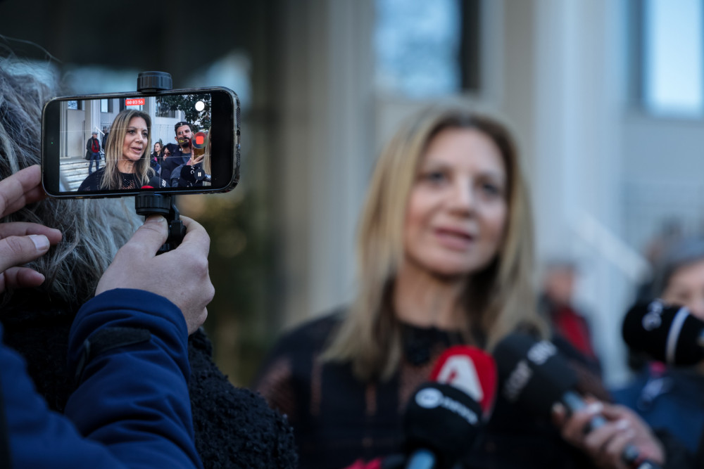 Καρυστιανολάτρες χθες, καρυστιανομάχοι σήμερα