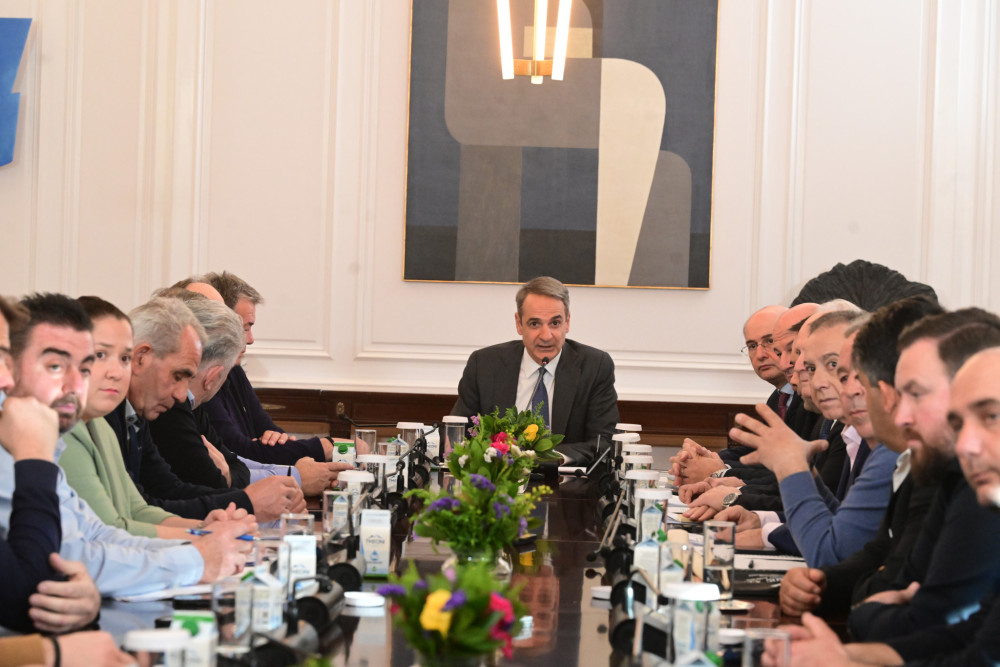 Κυριάκος Μητσοτάκης για αγρότες: «Ανοίγει νέος δρόμος για τον πρωτογενή τομέα - Δεν ανεχόμαστε εκβιασμούς και παρανομίες» - Τα μέτρα που ανακοίνωσε