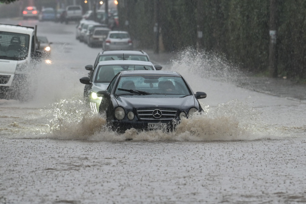 Κυκλοφοριακές ρυθμίσεις σε διάφορα σημεία της Αττικής λόγω της κακοκαιρίας