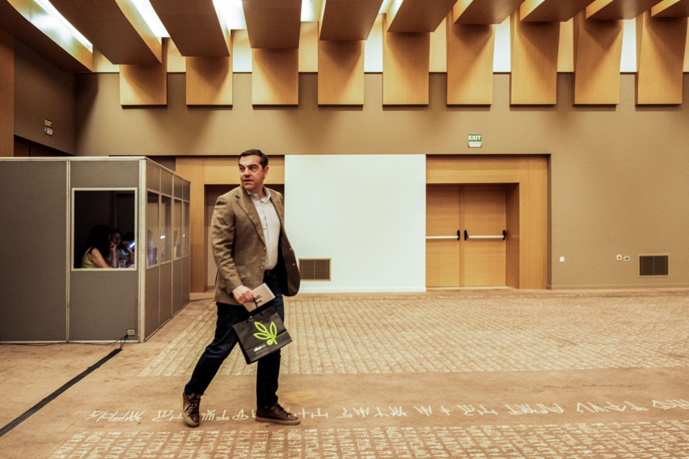 Πού πας, Αλέξη (rebranding), με τέτοιον καιρό;