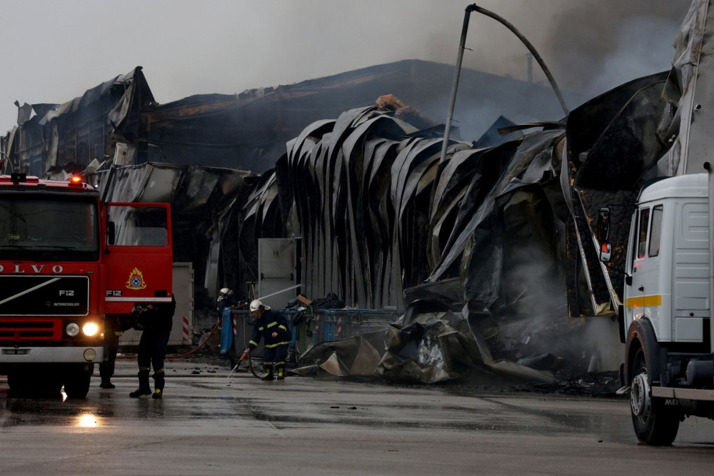 Tραγωδία στα Τρίκαλα: νεκρές τέσσερις εργαζόμενες από τη φωτιά σε εργοστάσιο