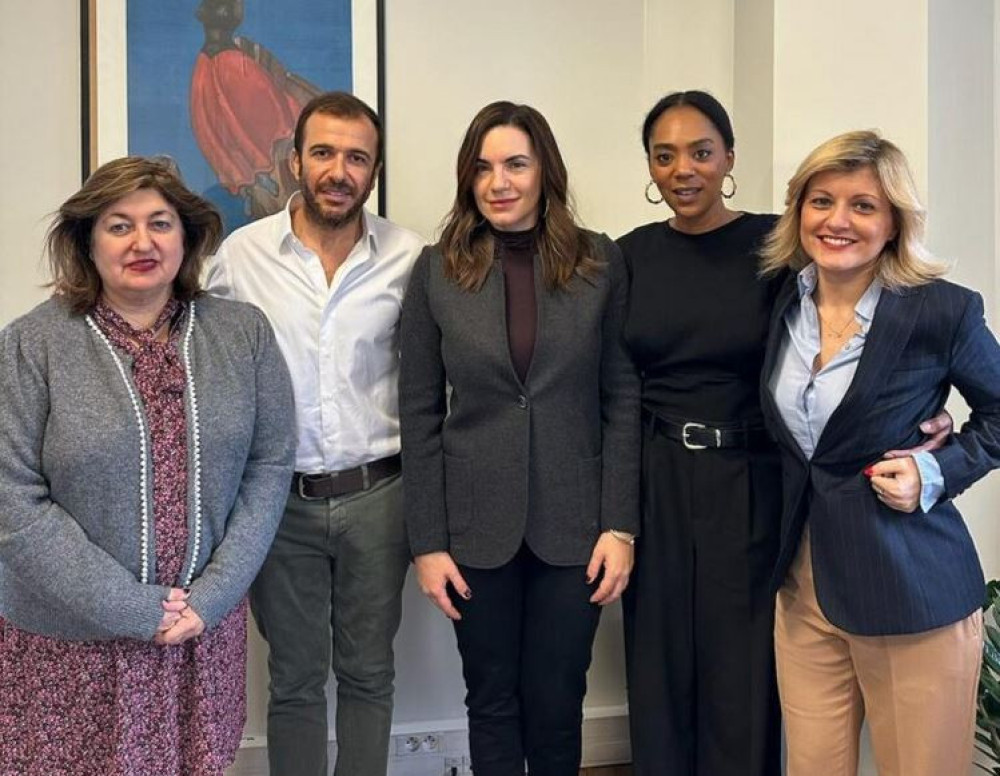 Επαφές Όλγας Κεφαλογιάννη στη Γαλλία: επίκεντρο η στρατηγική συνεργασία στον τουρισμό