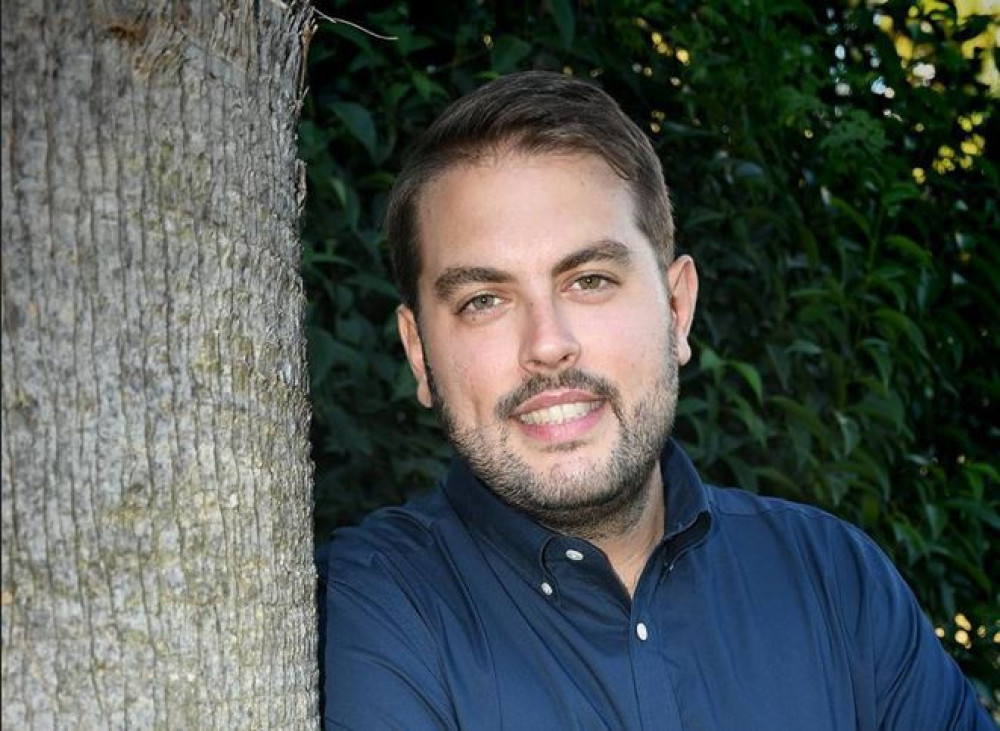 Τοποθέτηση με πολλαπλά μηνύματα στο Άσυλο