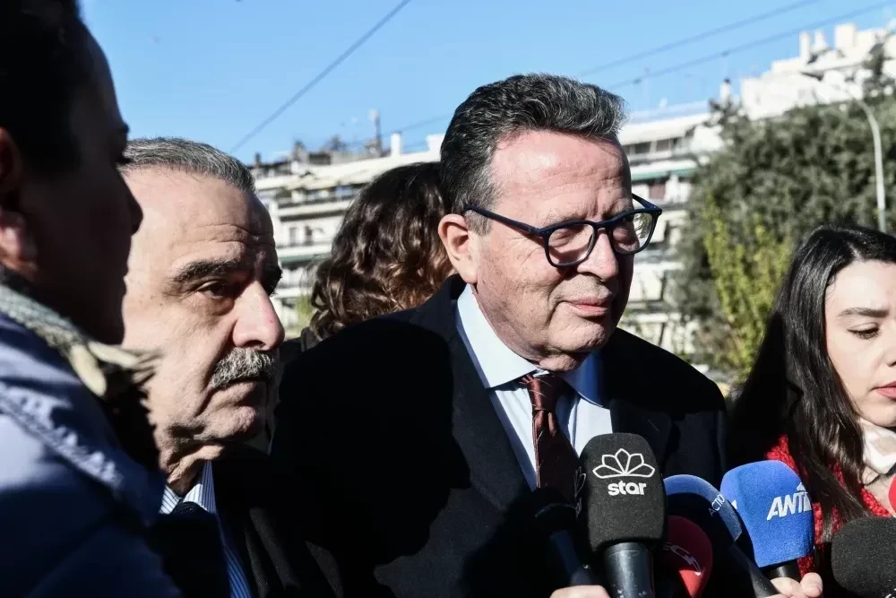 Ο Κύρτσος άλλαξε ξανά άποψη: τώρα στηρίζει Καρυστιανού