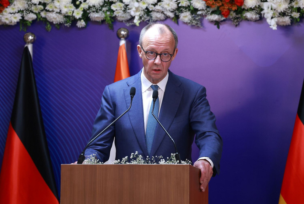 Ιράν: Ο Μερτς καταδικάζει τη βία της Τεχεράνης - «Δεν είναι ένδειξη ισχύος αλλά αδυναμίας»