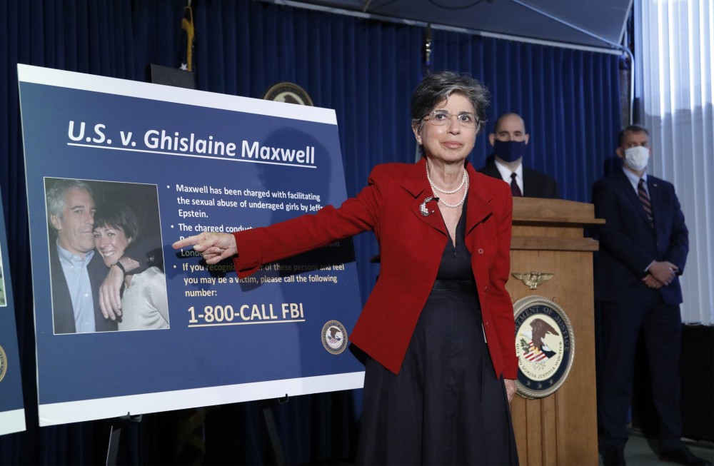 Λίπασμα στο χωράφι του λαϊκισμού οι φάκελοι Επστάιν