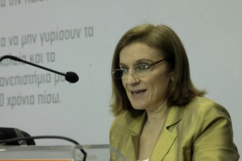 Η Βάσω Κιντή αποδομεί τον Βενιζέλο: το απαράδεκτο σχόλιο για τη Νύχτα των Κρυστάλλων