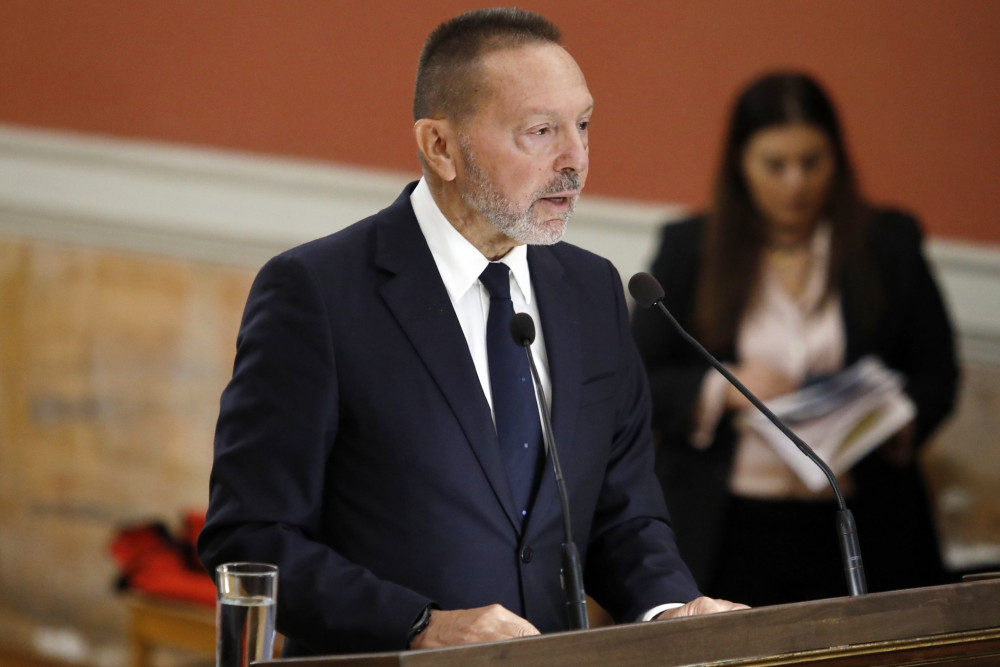 Στουρνάρας «ισοπεδώνει» Τσίπρα: «Για την ταμπακιέρα κουβέντα. Ούτε για την Αττικής ούτε για τη σκευωρία Novartis»