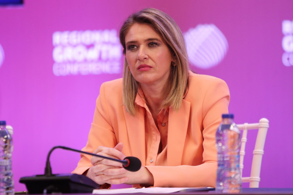 Άννα Ευθυμίου: Από 1η Απριλίου η νέα αύξηση στον κατώτατο μισθό