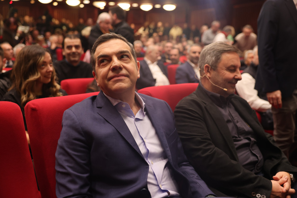 Ο Τσίπρας κάνει δεύτερες σκέψεις για το νέο κόμμα: δεν... τραβάει το «παιδί-θαύμα» της Αριστεράς