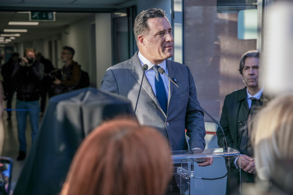 Ο Άδωνις Γεωργιάδης έκανε διάλογο με συνδικαλιστές στα Γιάννενα - Απάντησε στους «μύθους» για το ΕΣΥ (video)