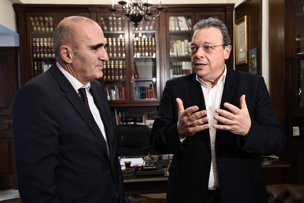 Ο Φάμελλος στο ζενίθ της προπαγάνδας για την ακρίβεια